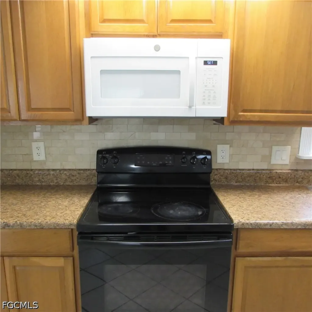 10419 Trotwood Avenue St. James City FL 33956