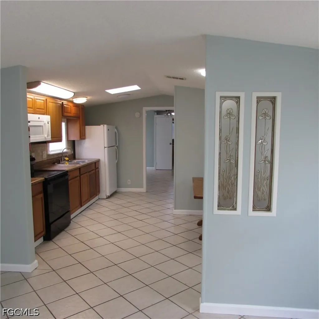 10419 Trotwood Avenue St. James City FL 33956