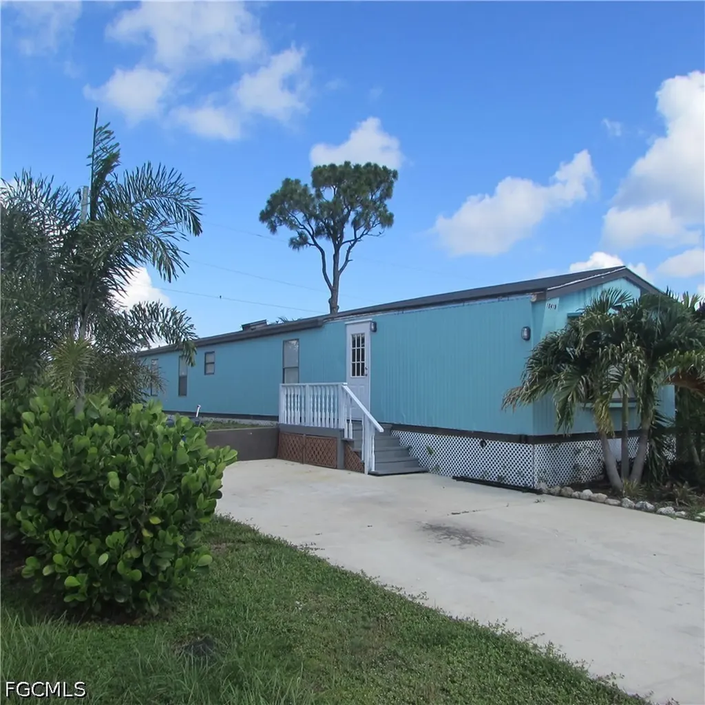 10419 Trotwood Avenue St. James City FL 33956