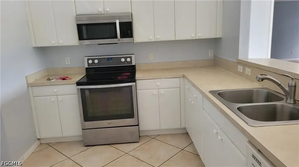 3217 10th Street SW Lehigh Acres FL 33976