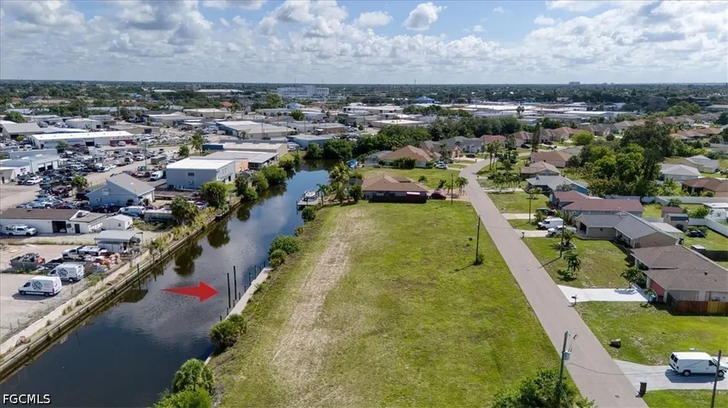 1102 SE 13th Avenue Cape Coral FL 33990