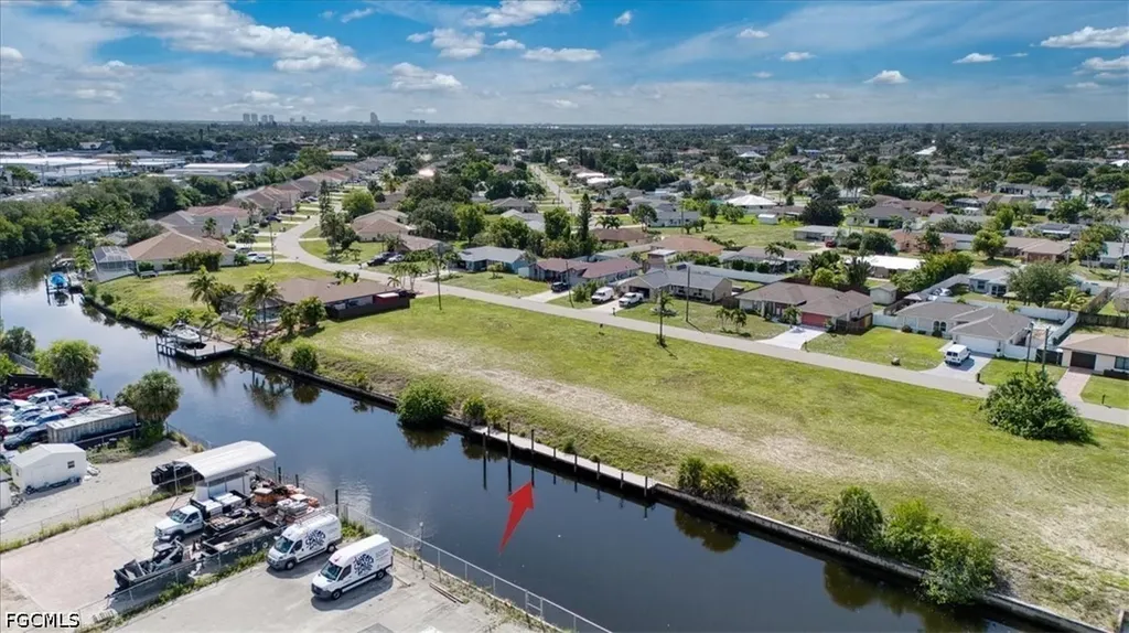1102 SE 13th Avenue Cape Coral FL 33990