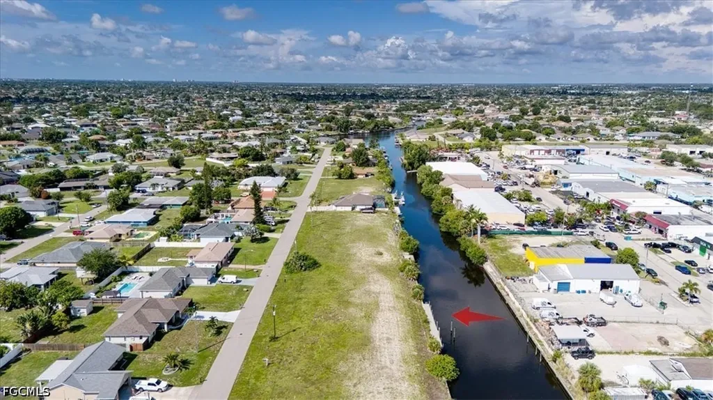 1102 SE 13th Avenue Cape Coral FL 33990