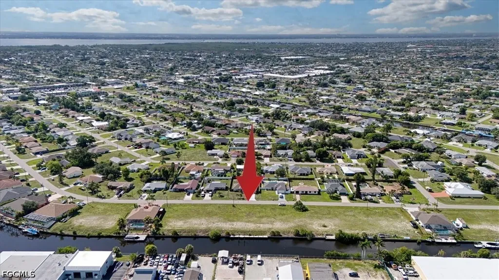 1102 SE 13th Avenue Cape Coral FL 33990