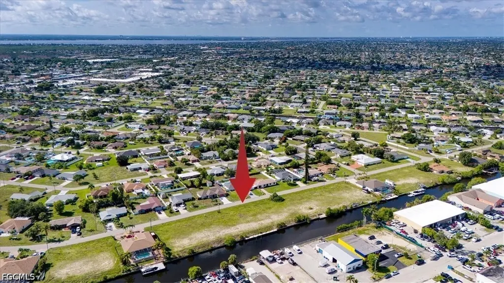1102 SE 13th Avenue Cape Coral FL 33990
