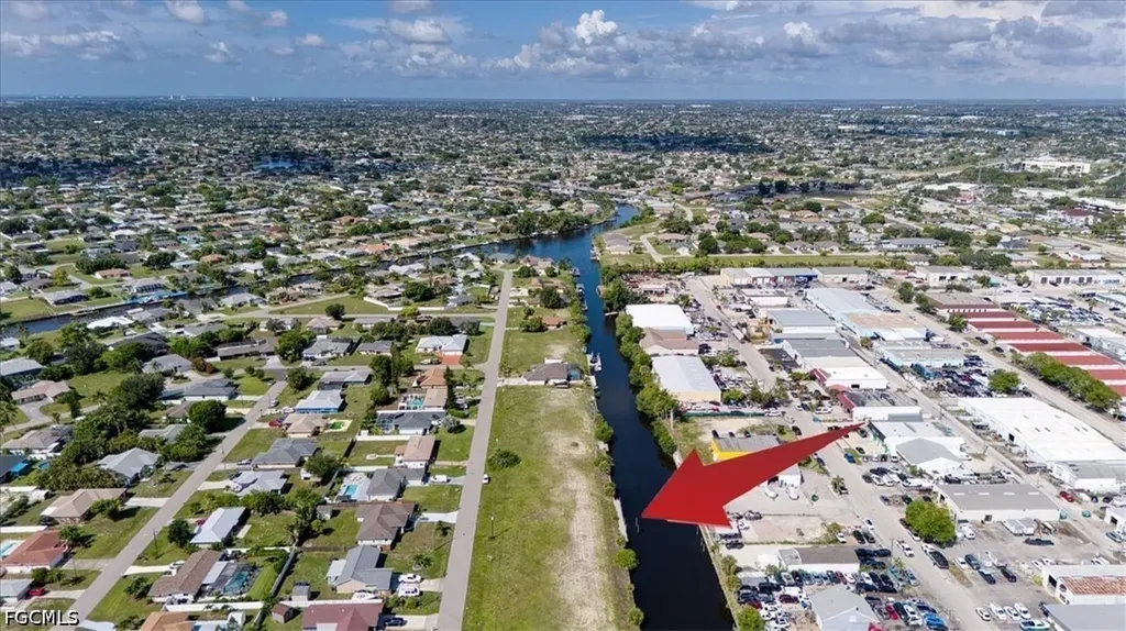 1102 SE 13th Avenue Cape Coral FL 33990