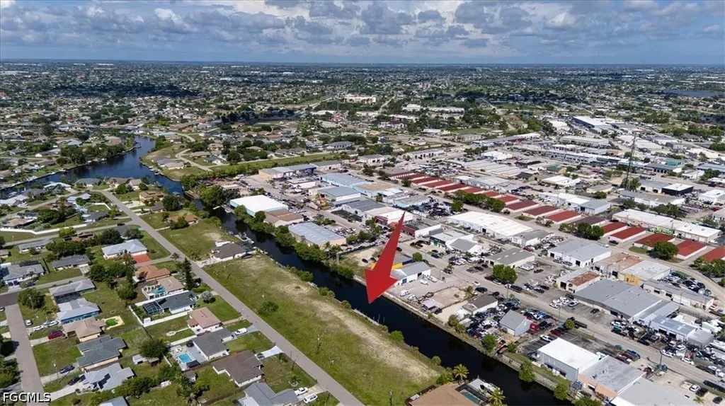 1102 SE 13th Avenue Cape Coral FL 33990