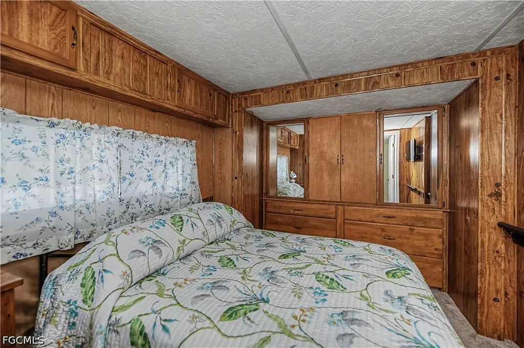 284 Blue Spring Terrace North Fort Myers FL 33903