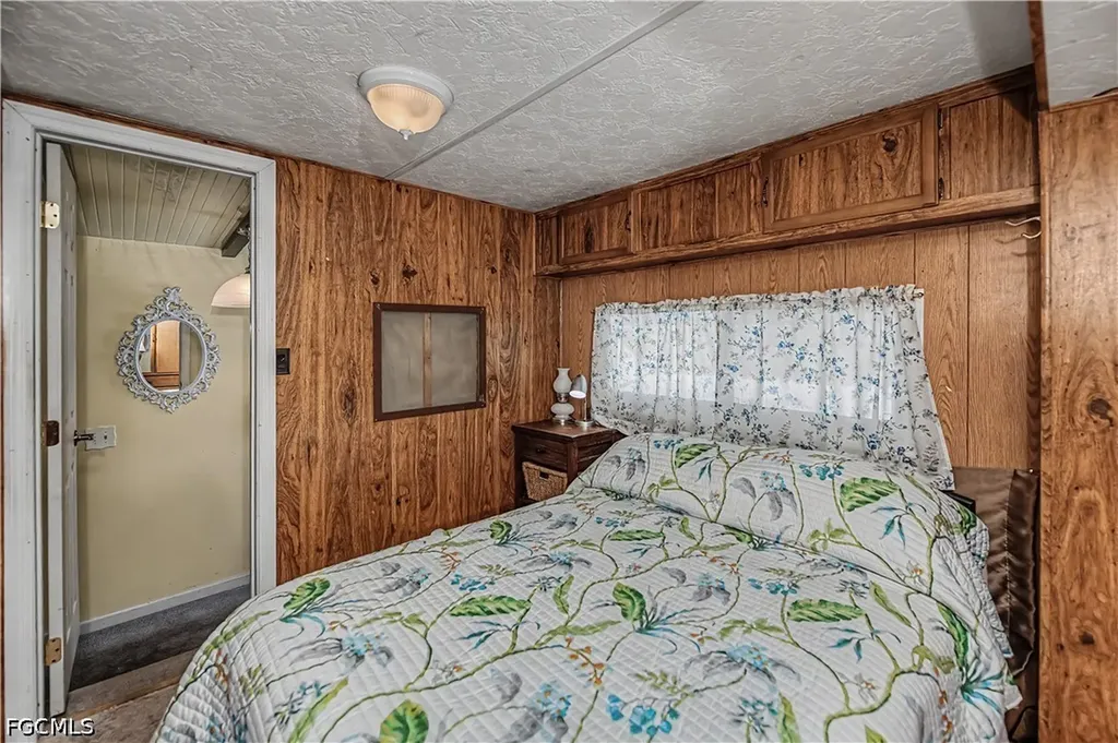 284 Blue Spring Terrace North Fort Myers FL 33903