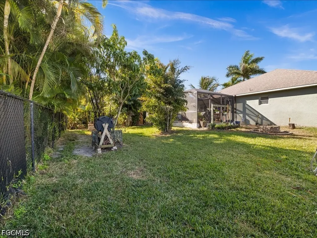 1209 NW 25th Place Cape Coral FL 33993