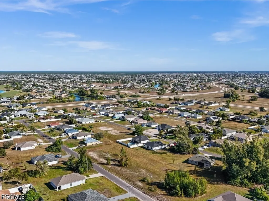 1209 NW 25th Place Cape Coral FL 33993