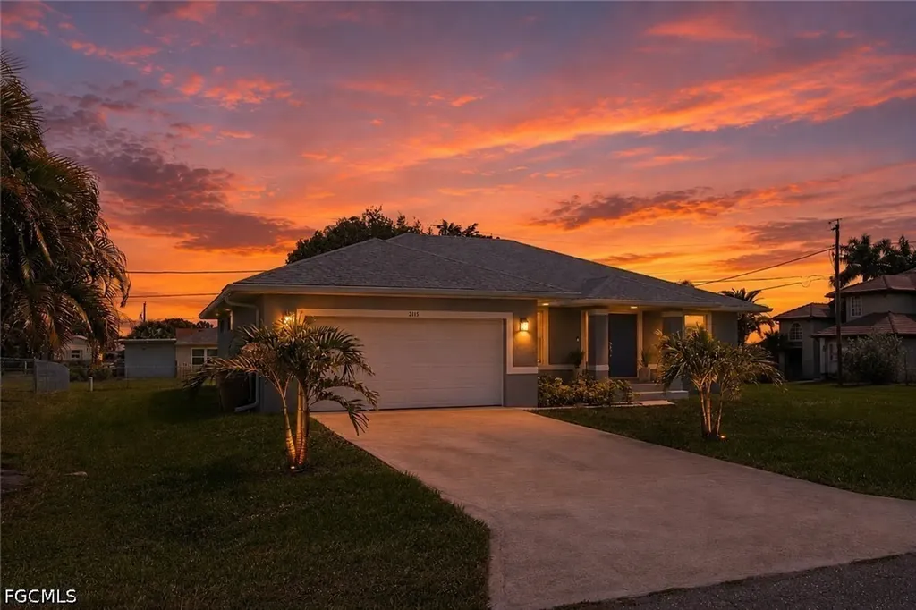 2115 Bahama Avenue Fort Myers FL 33905