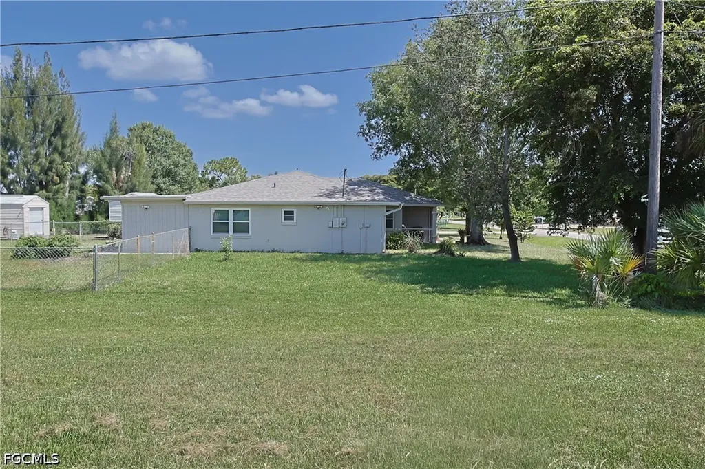 2115 Bahama Avenue Fort Myers FL 33905