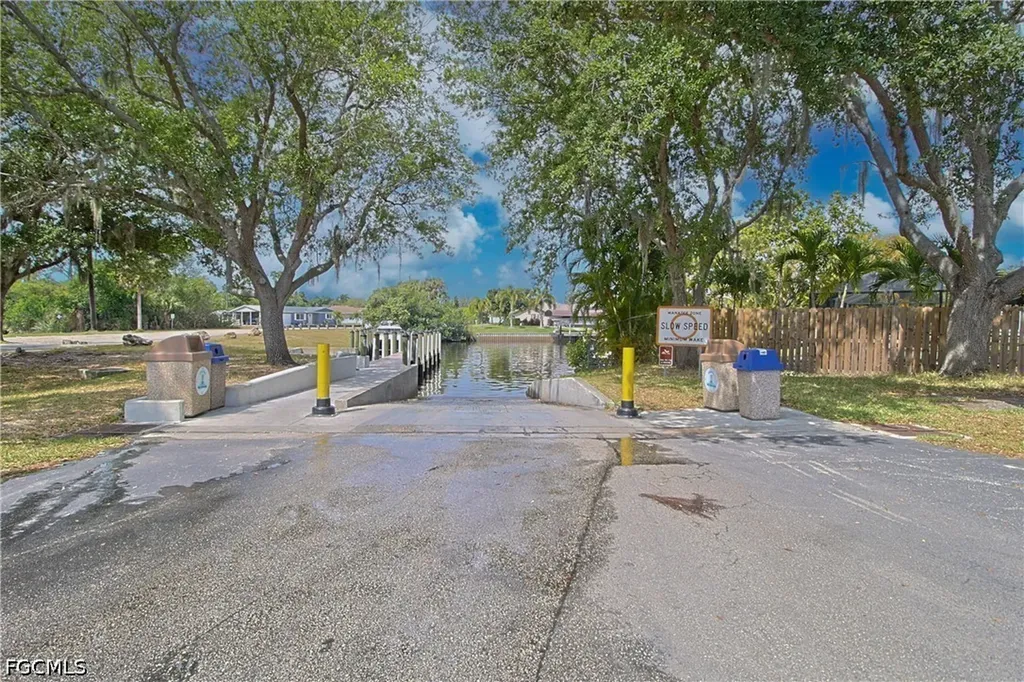 2115 Bahama Avenue Fort Myers FL 33905