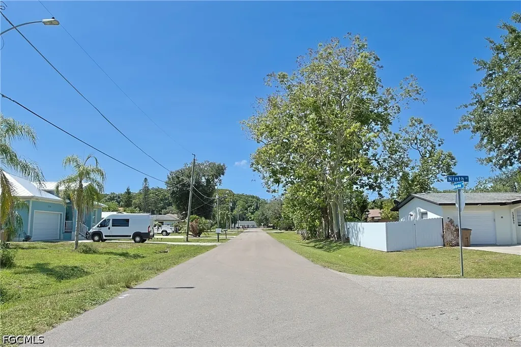 2115 Bahama Avenue Fort Myers FL 33905