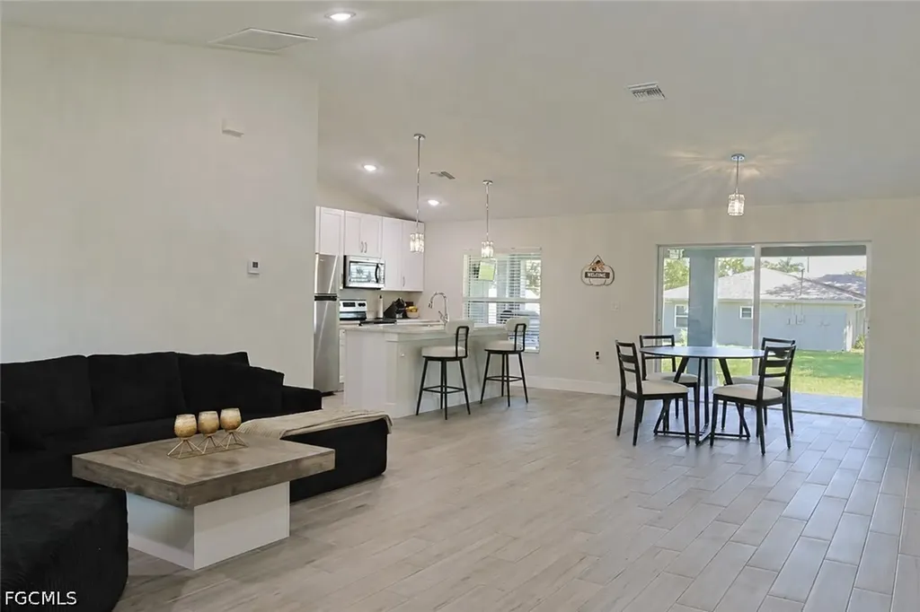 2115 Bahama Avenue Fort Myers FL 33905