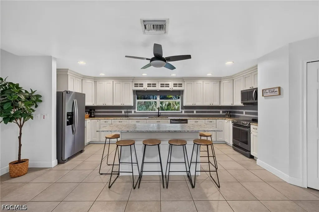 2309 SW 27th Street Cape Coral FL 33914