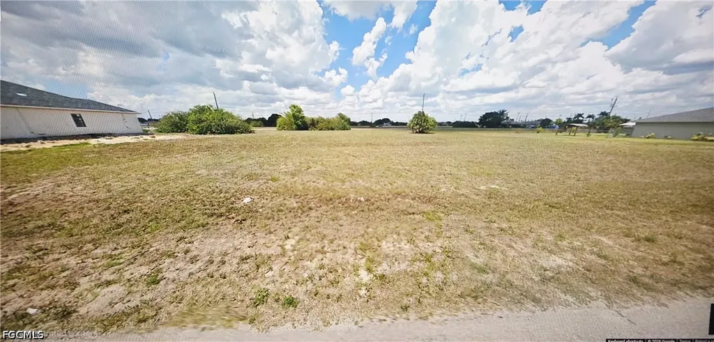 1409 NE 15th Terrace Cape Coral FL 33909