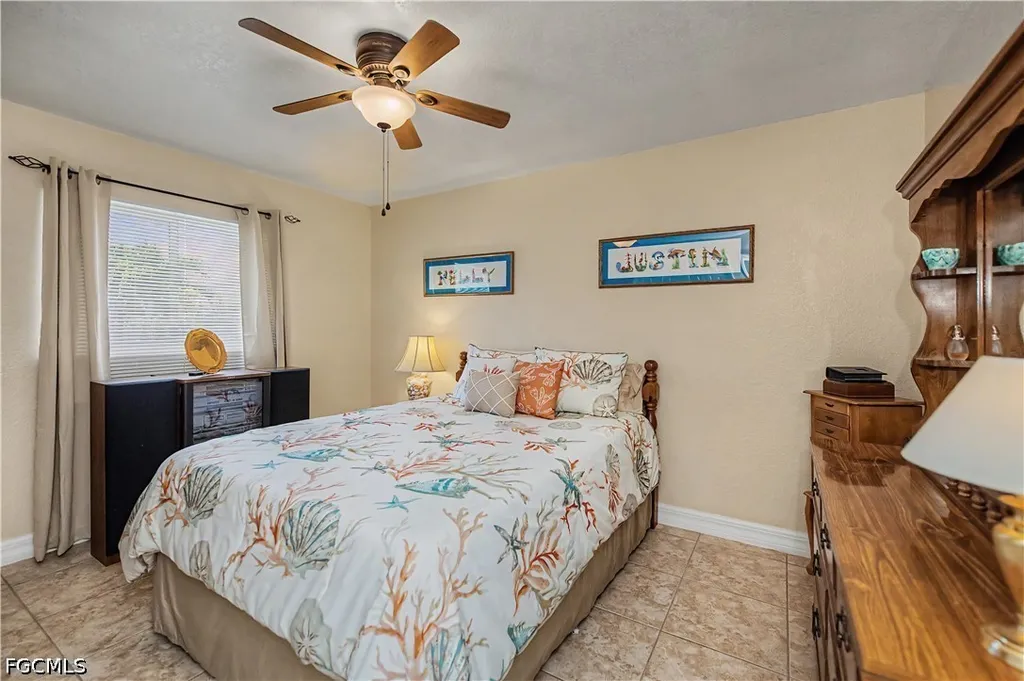 2125 NE 10th Avenue Cape Coral FL 33909