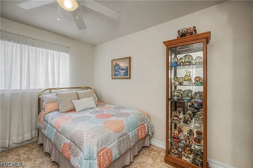 2125 NE 10th Avenue Cape Coral FL 33909
