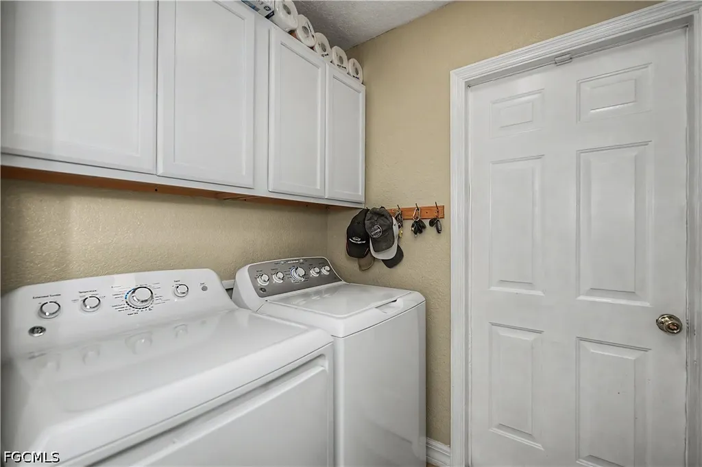 2125 NE 10th Avenue Cape Coral FL 33909