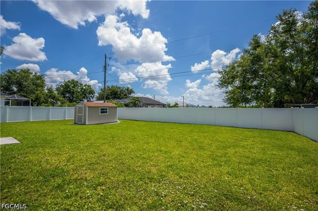 2125 NE 10th Avenue Cape Coral FL 33909
