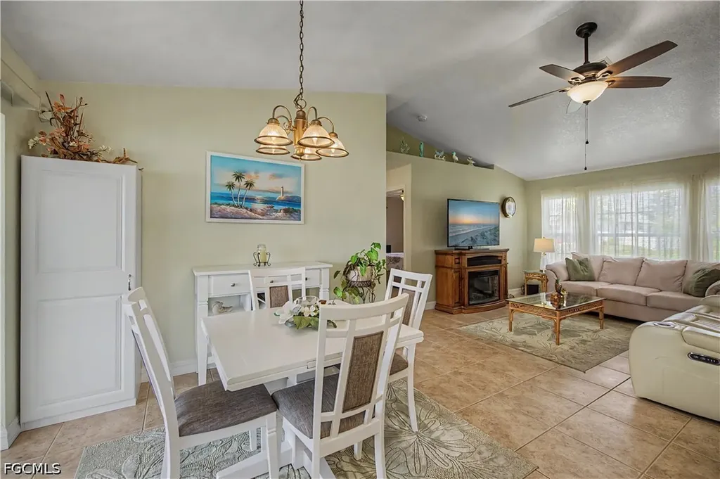 2125 NE 10th Avenue Cape Coral FL 33909