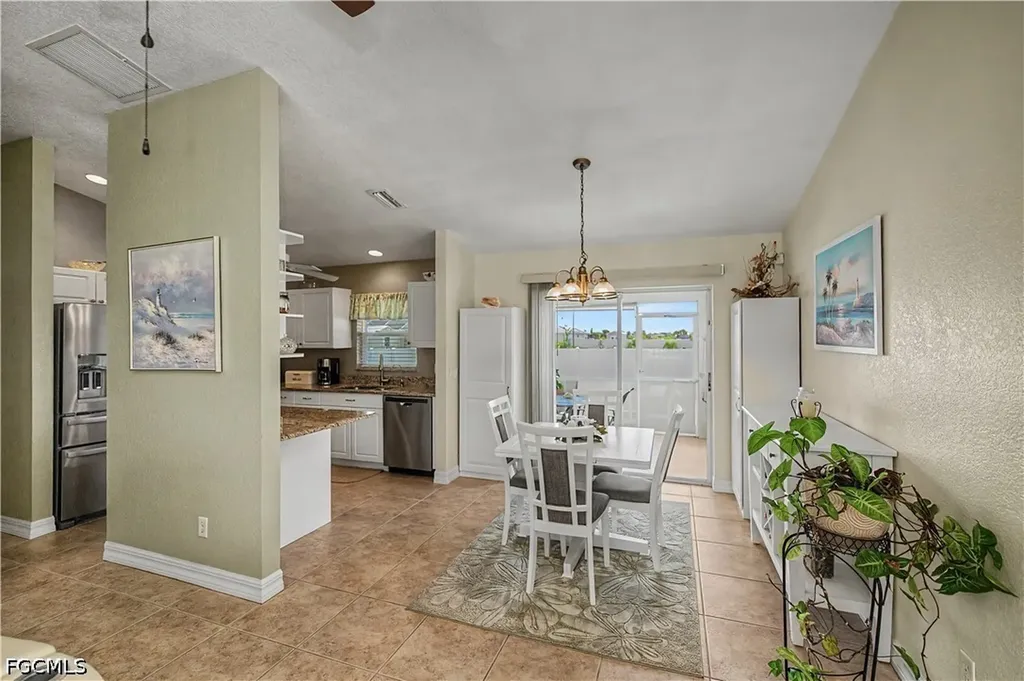 2125 NE 10th Avenue Cape Coral FL 33909