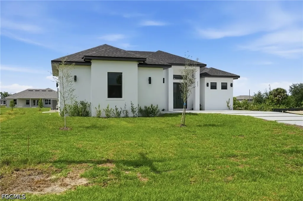 227 NE 15th Street Cape Coral FL 33909