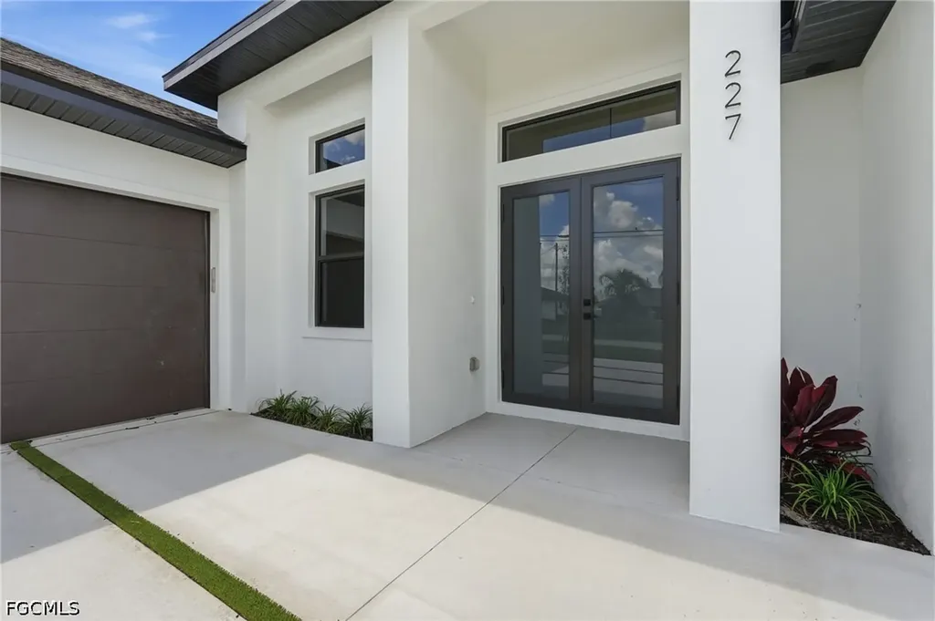 227 NE 15th Street Cape Coral FL 33909