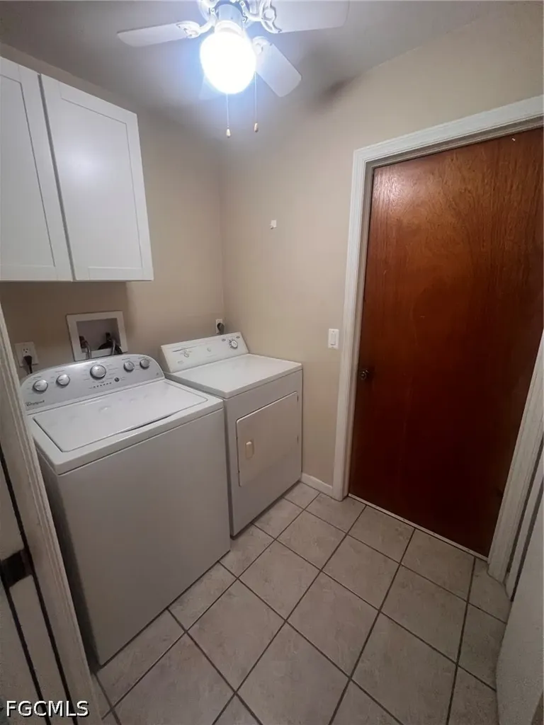 1015 SE 25th Terrace Cape Coral FL 33904