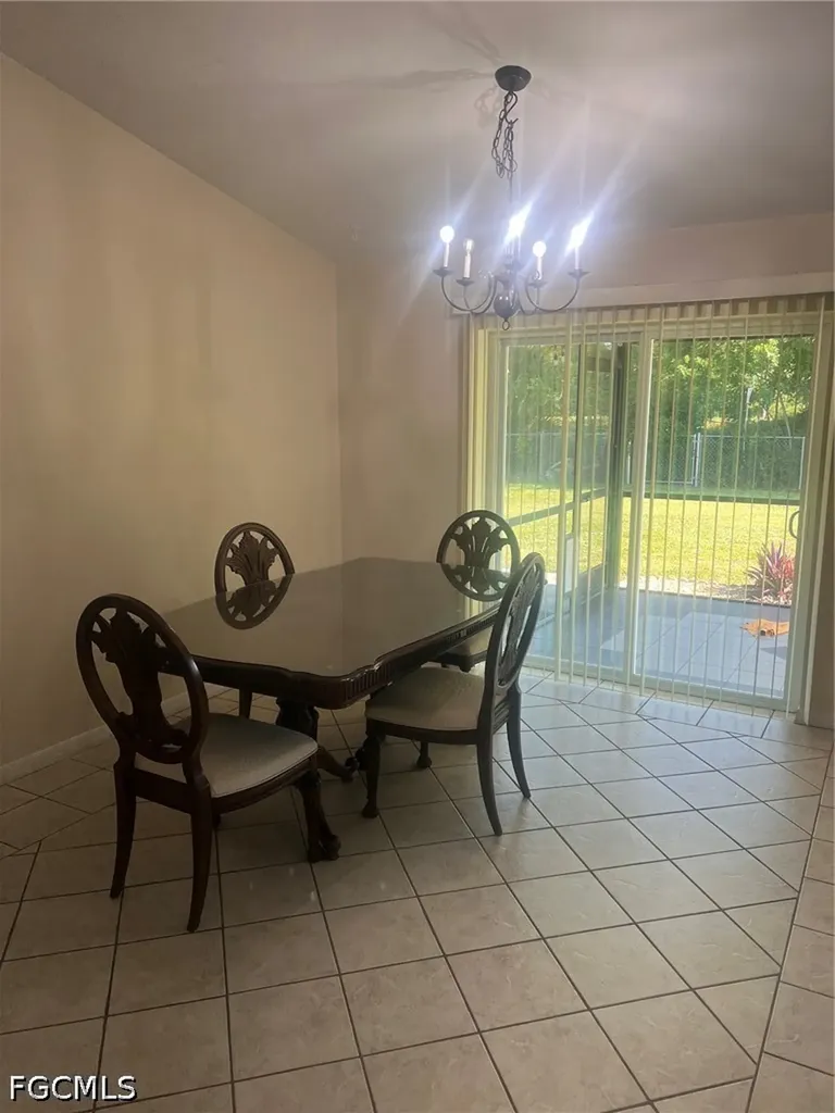 1015 SE 25th Terrace Cape Coral FL 33904
