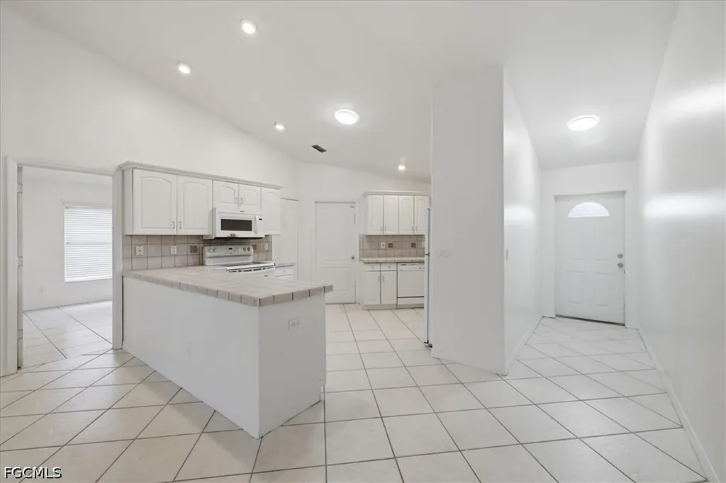 4149 SW 7th Place Cape Coral FL 33914