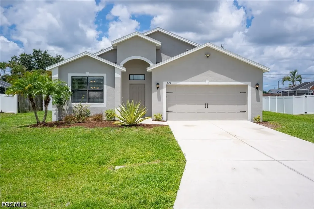 820 SW 9th Avenue Cape Coral FL 33991
