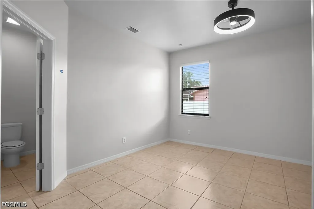 820 SW 9th Avenue Cape Coral FL 33991