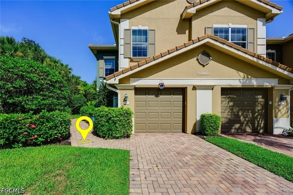 3241 Cottonwood Bend Fort Myers FL 33905