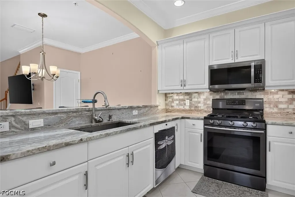 3241 Cottonwood Bend Fort Myers FL 33905