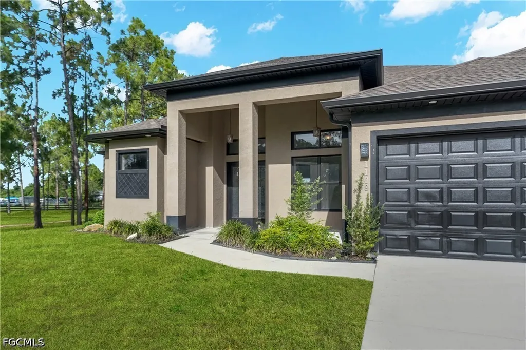 1109 Rush Avenue Lehigh Acres FL 33972