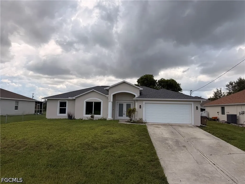 403 SW 30th Avenue Cape Coral FL 33991