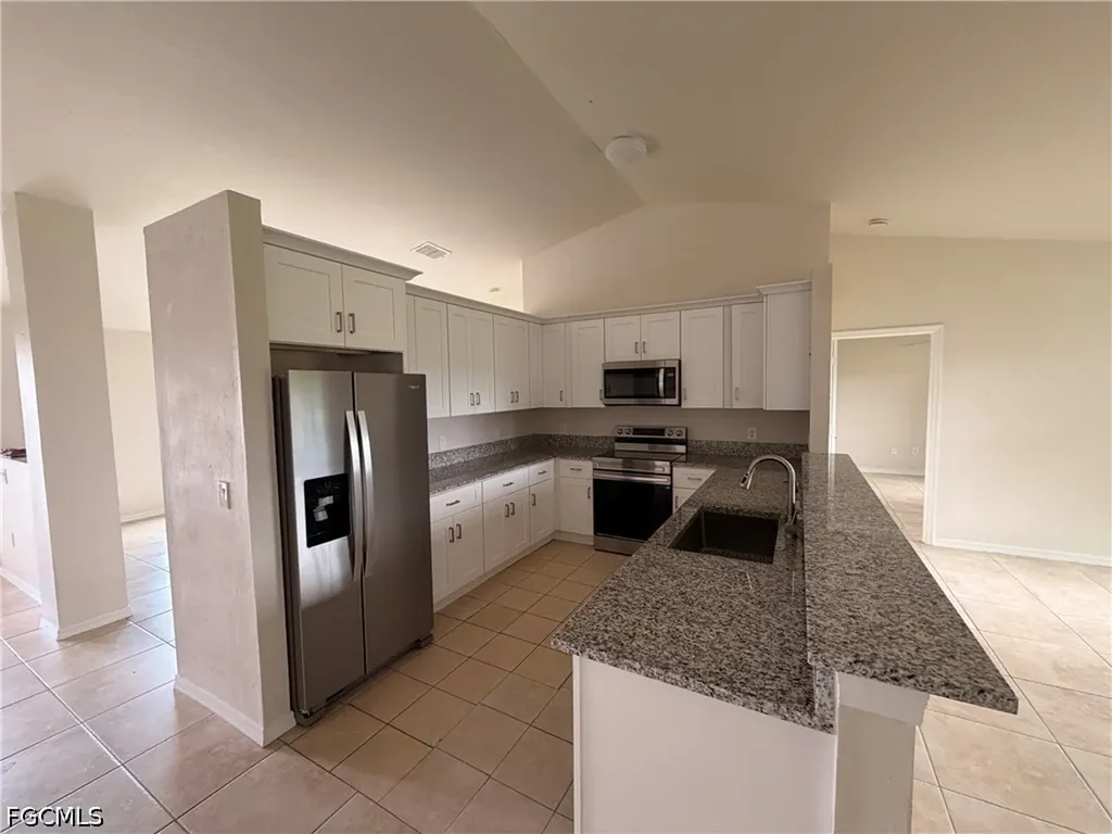 403 SW 30th Avenue Cape Coral FL 33991