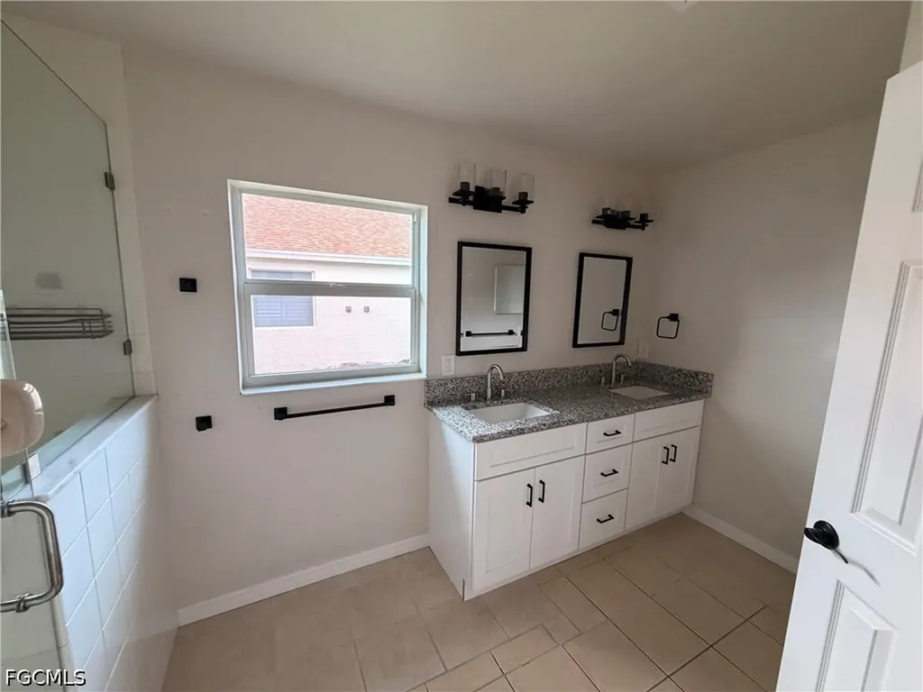403 SW 30th Avenue Cape Coral FL 33991