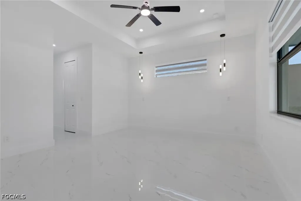 407 SE 16th Street Cape Coral FL 33990