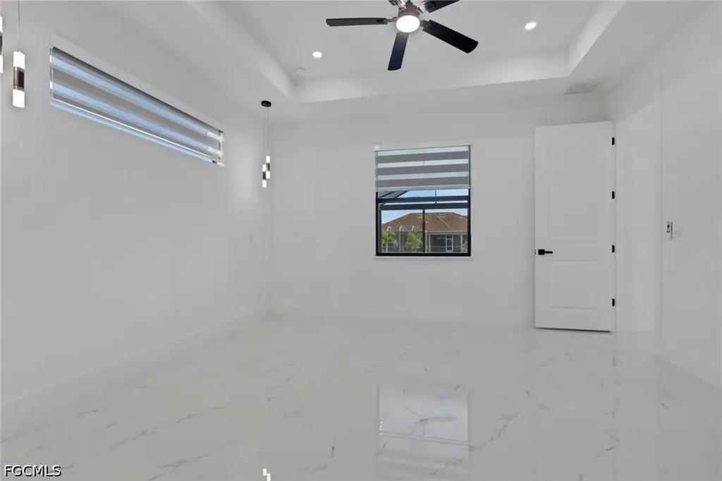 407 SE 16th Street Cape Coral FL 33990