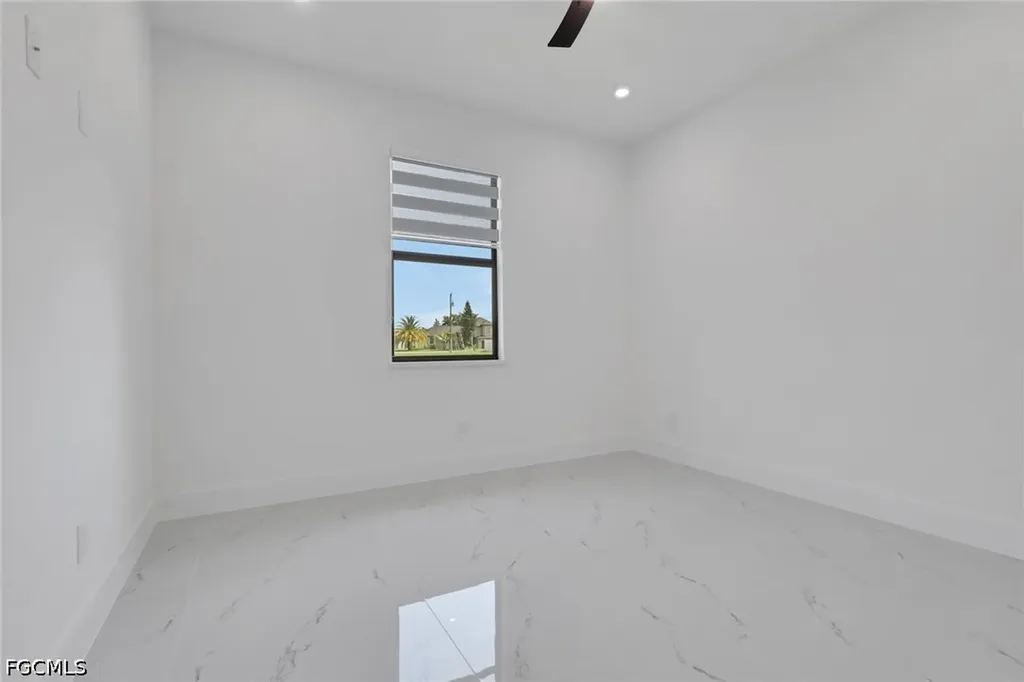 407 SE 16th Street Cape Coral FL 33990