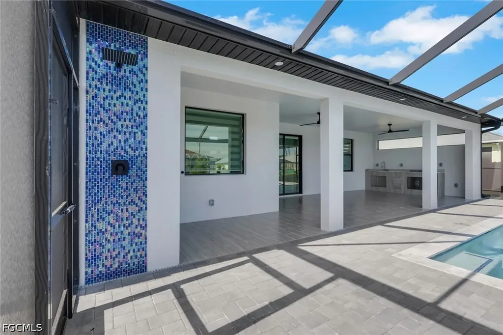407 SE 16th Street Cape Coral FL 33990