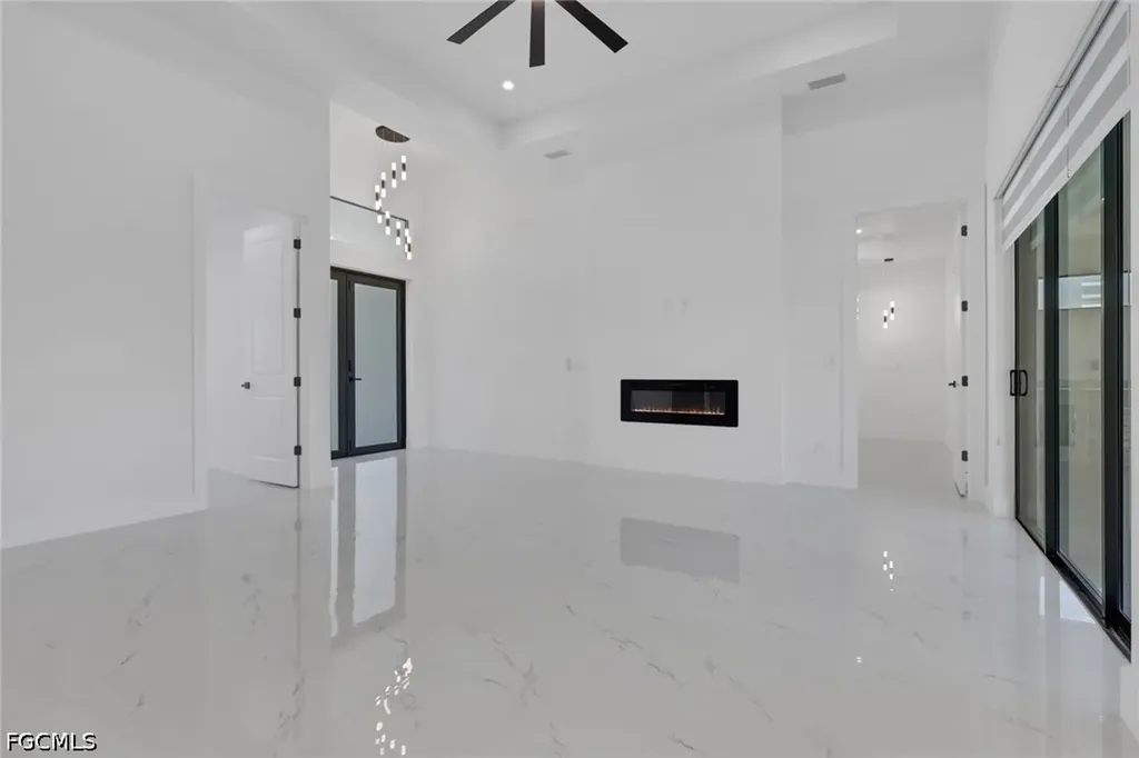 407 SE 16th Street Cape Coral FL 33990