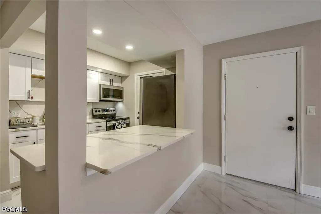 2544 1st Street Fort Myers FL 33901