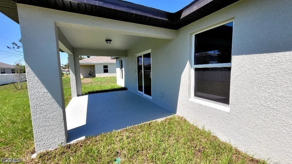 3002 NE 7th Avenue Cape Coral FL 33909
