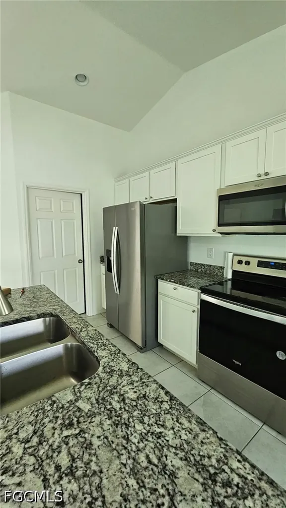 3002 NE 7th Avenue Cape Coral FL 33909