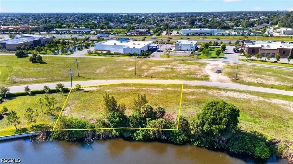 1483 SW 6th Terrace Cape Coral FL 33991
